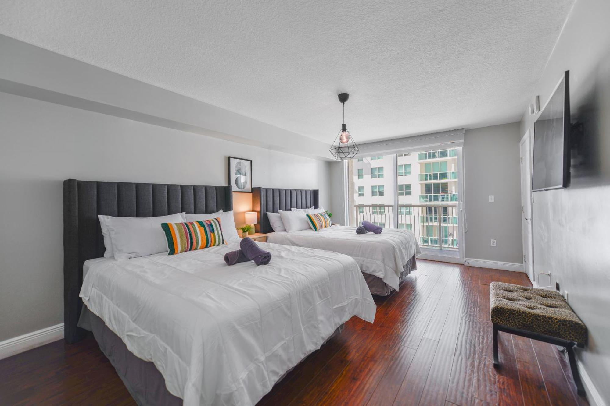 Amazing 3 Bedroom Condo At Brickell With Pool 迈阿密 外观 照片