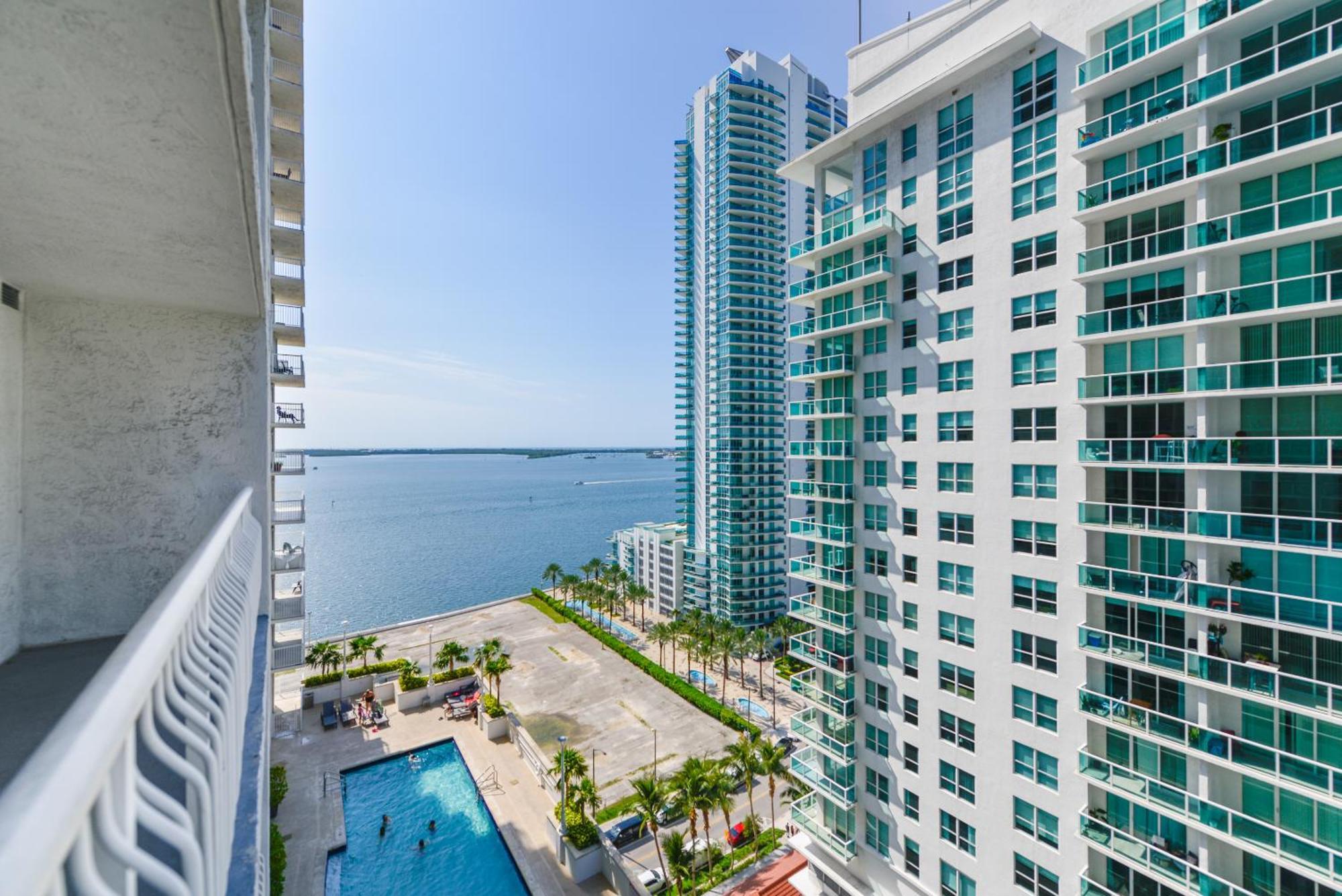 Amazing 3 Bedroom Condo At Brickell With Pool 迈阿密 外观 照片
